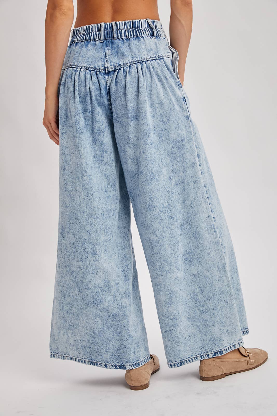 DENIM PLEATED RETRO HIGH-RISE WIDE LEG JEANS